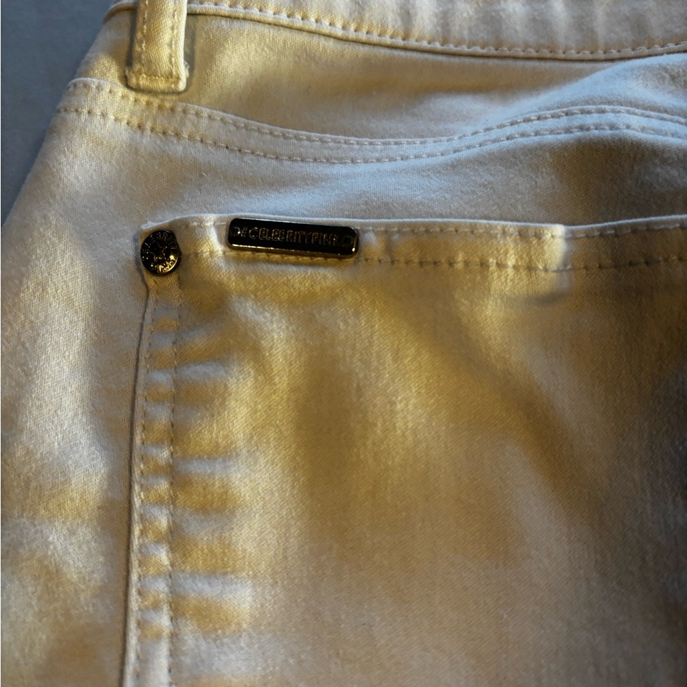 Celebrity Pink White Denim Shorts Stretch Mid Rise Size 7‎ - Picture 4 of 8